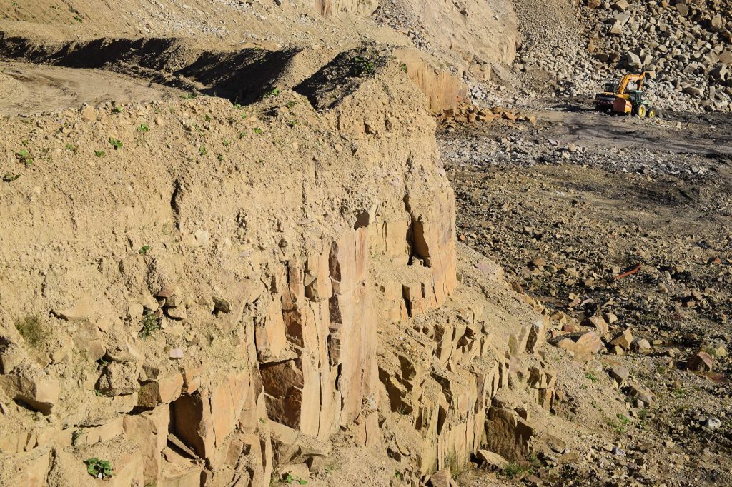 Montcliffe rock face